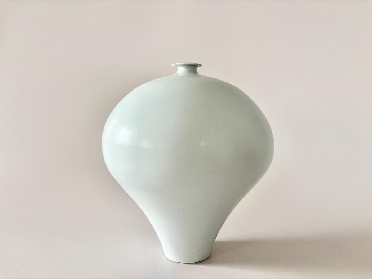 白磁花入/筒 | 藤原宏允 | 糸島くらし×ここのき 公式通販サイト