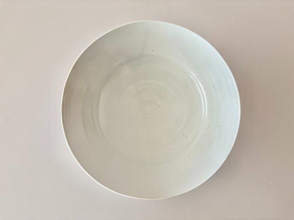 新品・箱付き／唐津焼 天平窯 白瓷 輪花鉢 新品・箱付き／唐津焼 天平窯 白瓷 輪花鉢