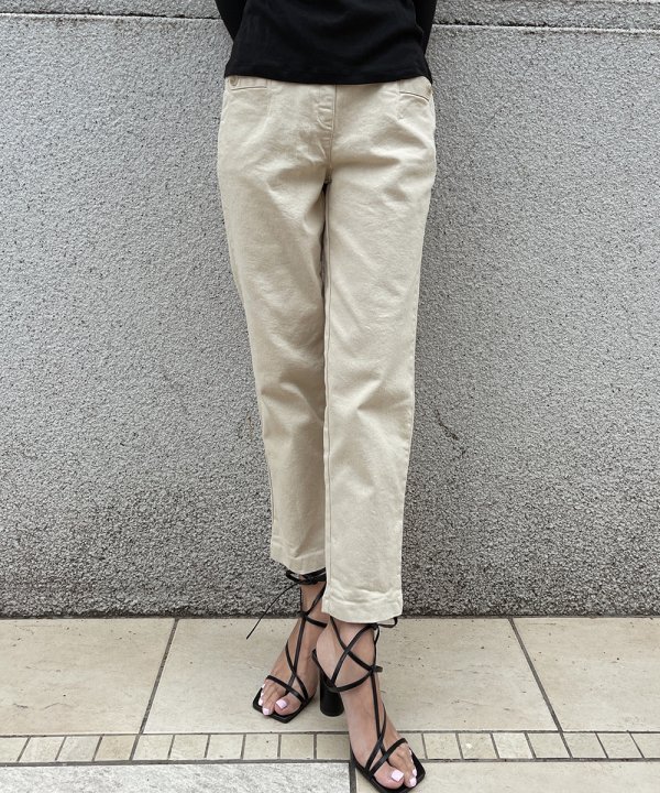Design pocket tapered pants