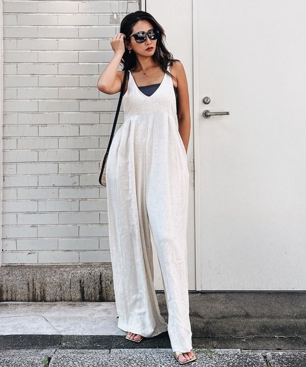 Wide pants overall