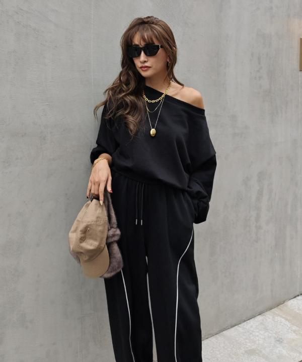 <img class='new_mark_img1' src='https://img.shop-pro.jp/img/new/icons14.gif' style='border:none;display:inline;margin:0px;padding:0px;width:auto;' />10/8 20:00~Cropped sweat tops