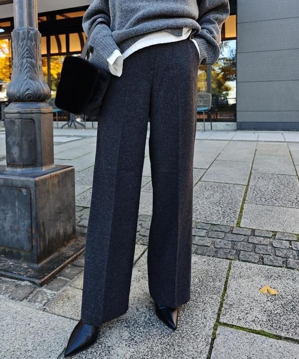 <img class='new_mark_img1' src='https://img.shop-pro.jp/img/new/icons14.gif' style='border:none;display:inline;margin:0px;padding:0px;width:auto;' />12/10 20:00~Wool like center press pants