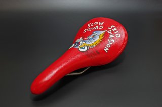 『 ToxicWorks × SLOW SQUAD 』
Limited Saddle ROAD : Mamachari Fire-RED