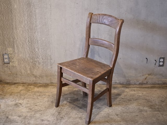 no.4 CHAIR