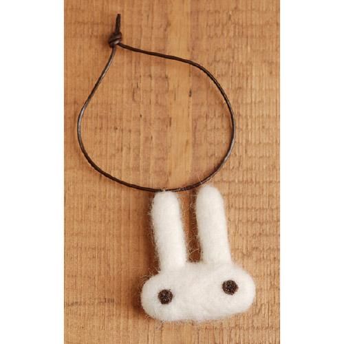 北うさぎ 羊毛フェルトマスコット - 函館山ロープウェイオンライン