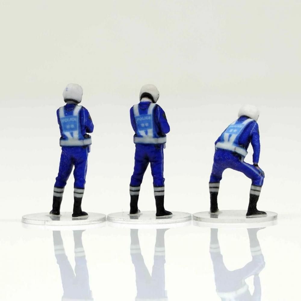 【レア】交通機動隊白バイ フィギュア ミニチュア 匿名配送】警察官 交通機動隊 白バイ隊員 1/43 フィギュア