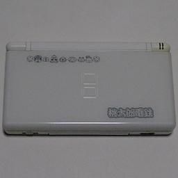 ニンテンドーDS Lite クリスタルホワイト 桃太郎電鉄DS TOKYO&JAPAN 本体+タッチペン+充電器 - 中古 ゲーム  通販｜レトロプリンセス