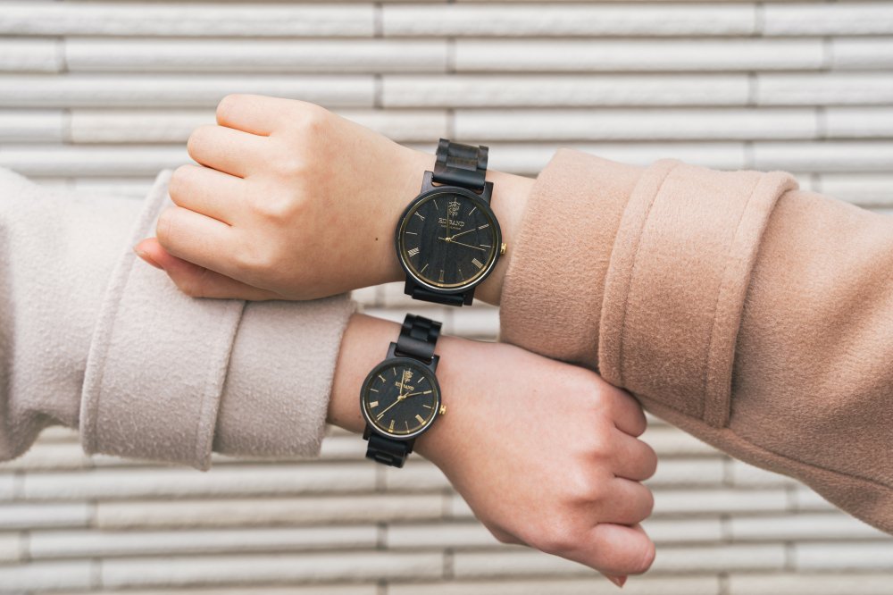EINBAND Reise SandalWood & Gold 木製腕時計 32mm - 木製腕時計