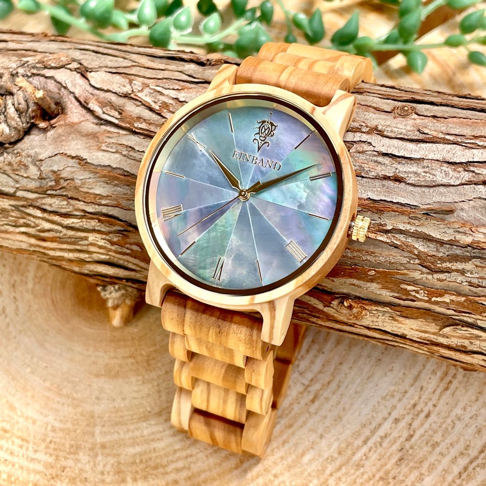 EINBAND Reise Mother of pearl  Olive 天然貝木製腕時計 40mm - 木製腕時計・ウッドウォッチのお店  EINBAND～アインバンド～