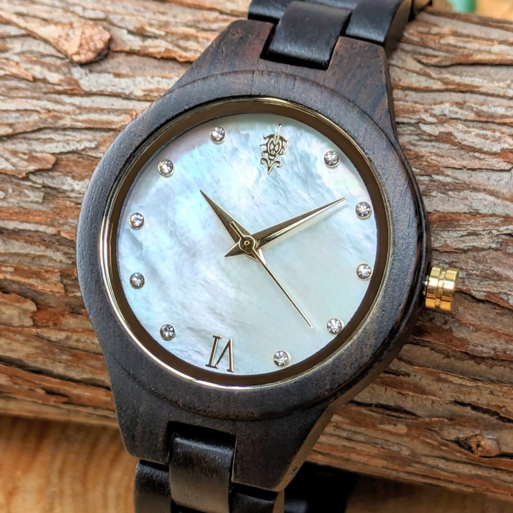 EINBAND Prima マザーオブパール×スワロフスキー 天然貝木製腕時計 エボニーウッド ホワイト文字盤 34mm