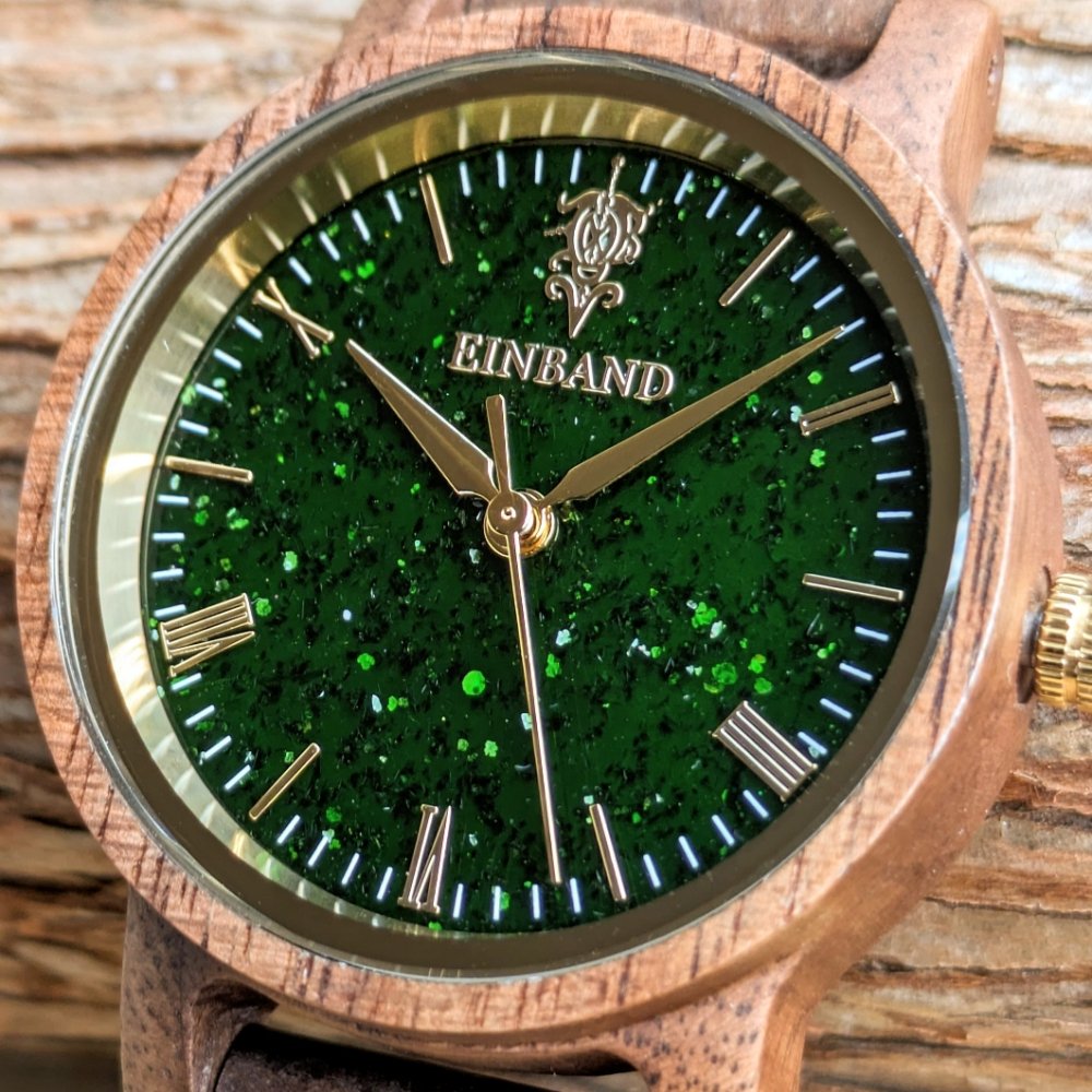 EINBAND Reise Green sandstone × Walnut 木製腕時計 32mm - 木製腕時計・ウッドウォッチのお店  EINBAND～アインバンド～