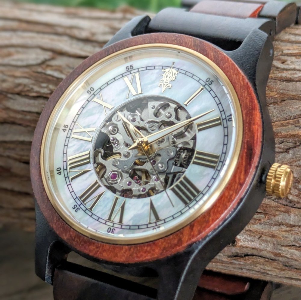 EINBAND Frieden マザーオブパール×レッドサンダルウッド＆エボニーウッド 自動巻き木製腕時計 40mm -  木製腕時計・ウッドウォッチのお店　 EINBAND～アインバンド～