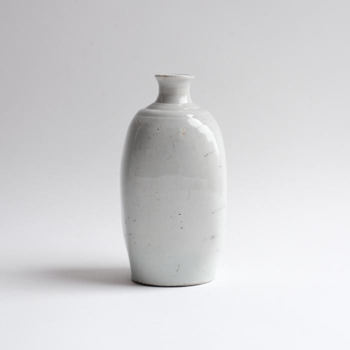 白磁角瓶 - わより