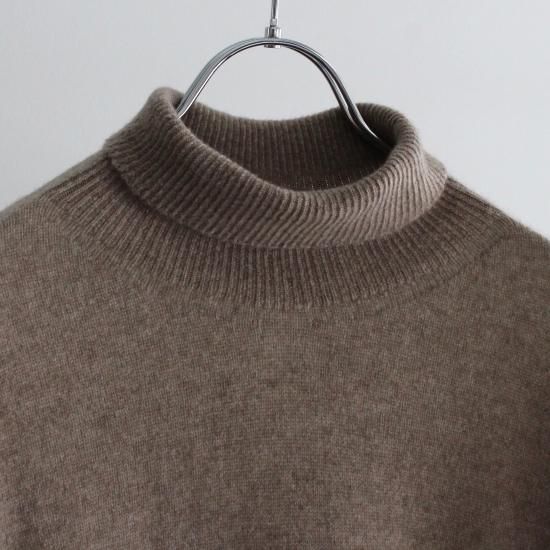 Mittan ベビーカシミヤタートルセーター　サイズ3 MITTAN ベビーカシミヤタートルセーター - 薄茶 - PURAS