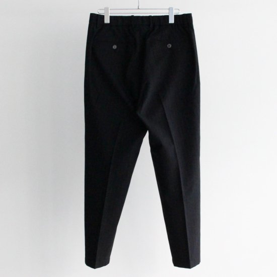 YOKO SAKAMOTO CLASSIC TAPERED TROUSERS - BLACK - PURAS