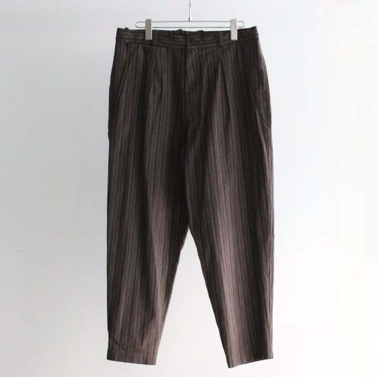 YOKO SAKAMOTO　CLASSIC TAPERED TROUSERS - BROWN - PURAS