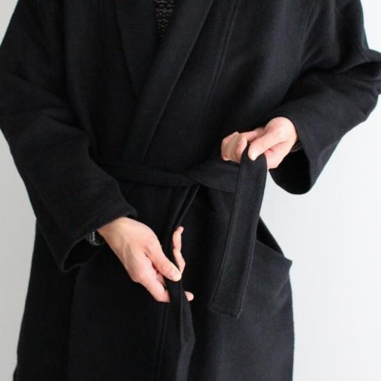 MITTAN ウールシルクキャメル半纏コート(紐付き) - 黒 - PURAS