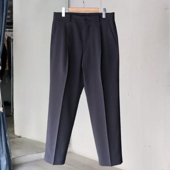 YOKO SAKAMOTO ONE PLEATED TROUSERS - CHARCOAL GRAY - PURAS