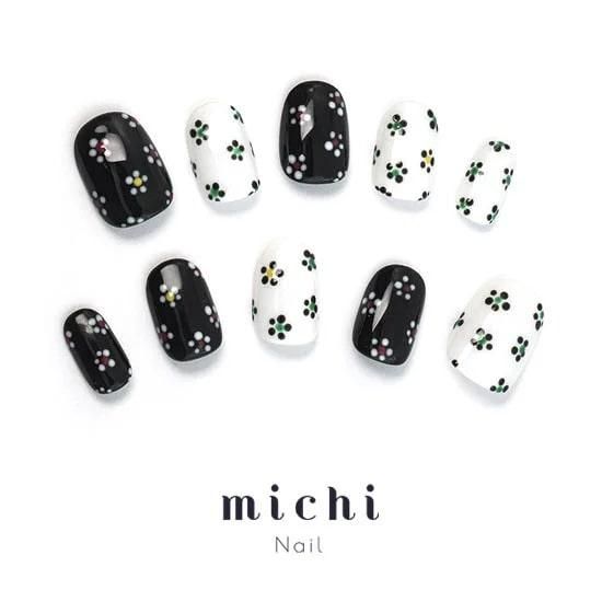 ドットフラワーネイル