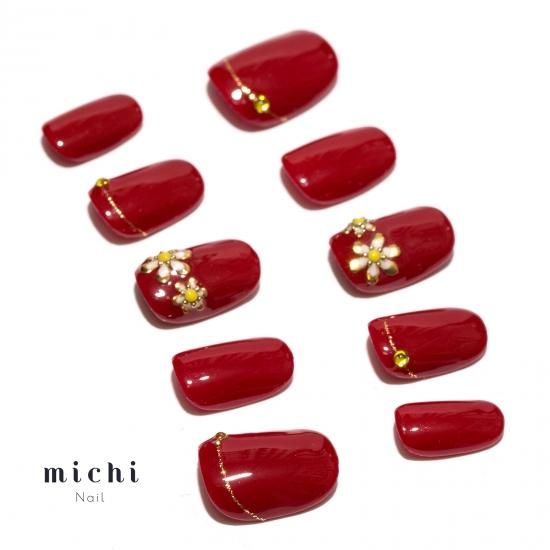 ディープレッドのスタッズフラワーネイル - ネイルチップ専門店ミチネイル