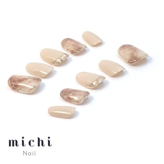 くすみブラウンのニュアンスネイル - ネイルチップ専門店ミチネイル