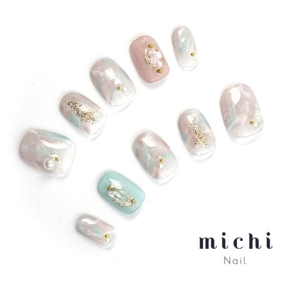 ふわふわニュアンス ネイルチップ ふんわりアシメなニュアンスネイル- ネイルチップ専門店ミチネイル