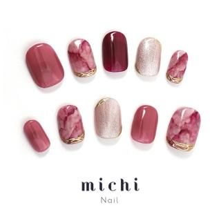 シェルパールオーロラ ネイルチップ ニュアンスちゅるん夏ネイルシェルno.80 オーロラカラーとキラキラシェルの夏ネイル（ブルー） | mianail