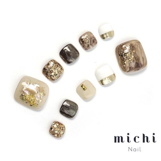 フット＞大人ブラウンの抜け感ニュアンスネイル- ネイルチップ専門店