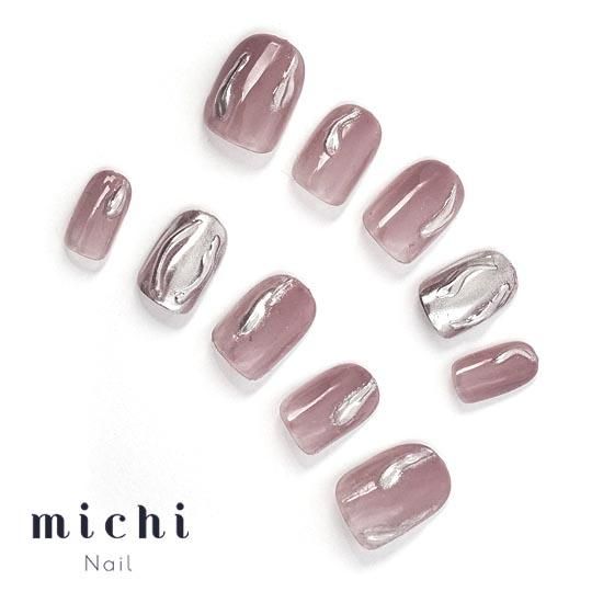 61))ミラーネイル ぷっくり シルバーネイル ネイルチップ フレンチガーリー 日常でかわいいnail💞 ミラーシルバー × ピンクフレンチ nail by