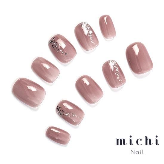 くすみピンクのワンカラーネイル- ネイルチップ専門店ミチネイル