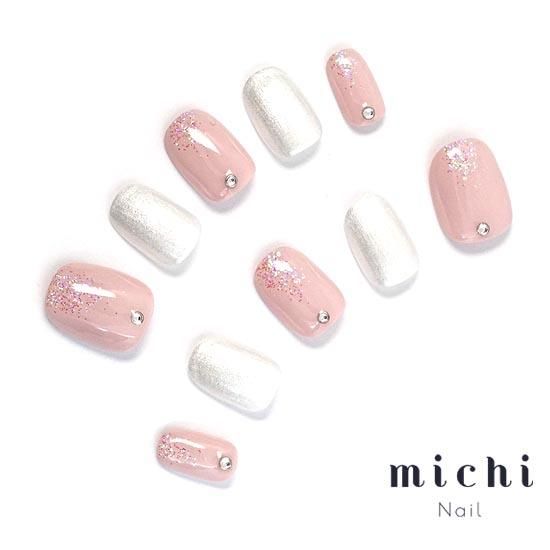 ピンクベージュの上品ガーリーネイル- ネイルチップ専門店ミチネイル