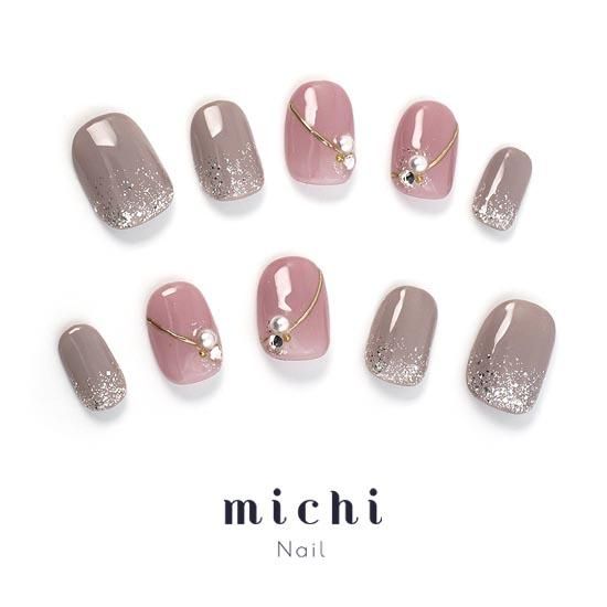 ミラーとパールでフェミニンネイル- ネイルチップ専門店ミチネイル