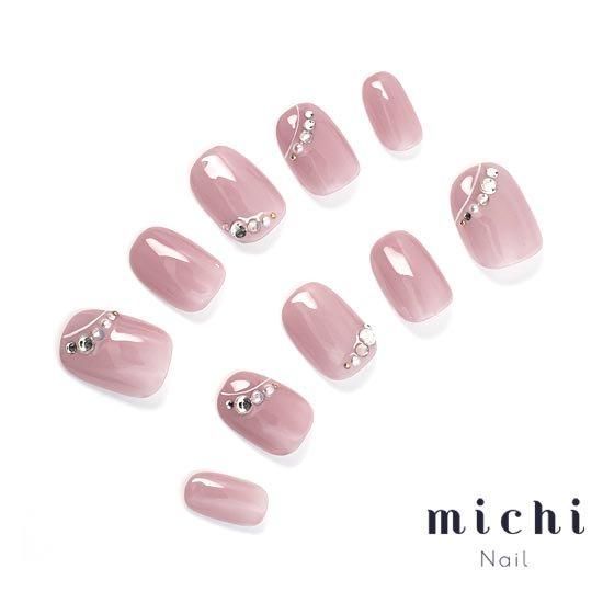 ピンクビジュー ×フレンチネイルチップ ピンクビジュー ×フレンチネイルチップ