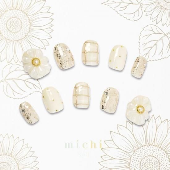 ミルキーフラワーネイルチップ 0_82a43c1e00bc052af1d0b8a59919