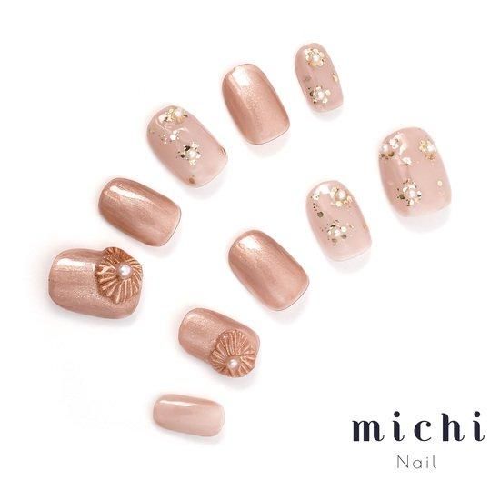 パールラメのフリルフラワーネイル- ネイルチップ専門店ミチネイル