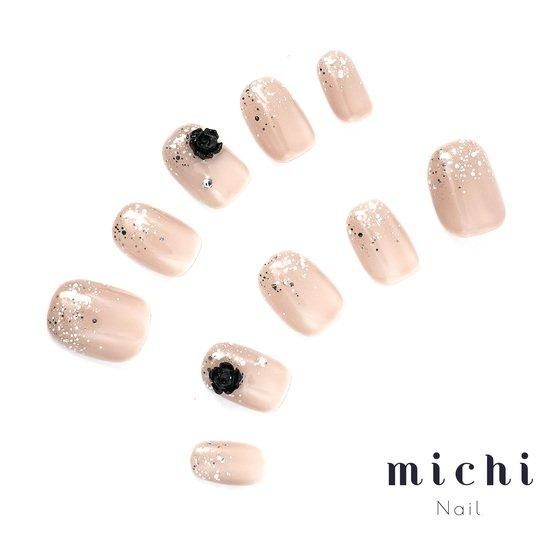 み。様　オーダー　ネイルチップ　ニュアンスネイル　ワンホンネイル ブラックローズワンホンネイル- ネイルチップ専門店ミチネイル