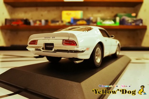 ウィリー 1/18 1972 ポンティアック ファイアーバード トランザム ホワイト - Diecast Toy Store Yellow Dog  【イエロードッグ】 ミニカー・おもちゃ・雑貨の店