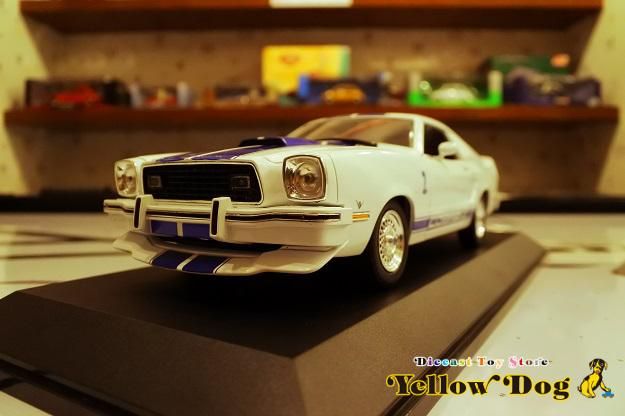 グリーンライト 1/18 1976 フォード マスタング コブラ II チャーリーズ・エンジェル - Diecast Toy Store Yellow  Dog 【イエロードッグ】 ミニカー・おもちゃ・雑貨の店