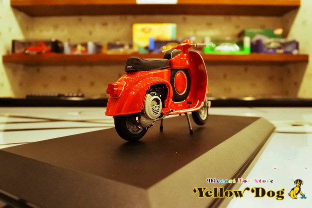 ミニチャンプス 1/12 1970 ベスパ SS90 レッド - Diecast Toy Store Yellow Dog 【イエロードッグ】  ミニカー・おもちゃ・雑貨の店