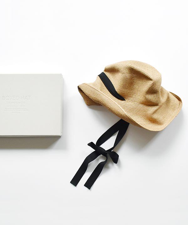 BOXED HAT by mature ha. / BOXED HAT 11cm brim garden ribbon <img class='new_mark_img2' src='https://img.shop-pro.jp/img/new/icons52.gif' style='border:none;display:inline;margin:0px;padding:0px;width:auto;' />