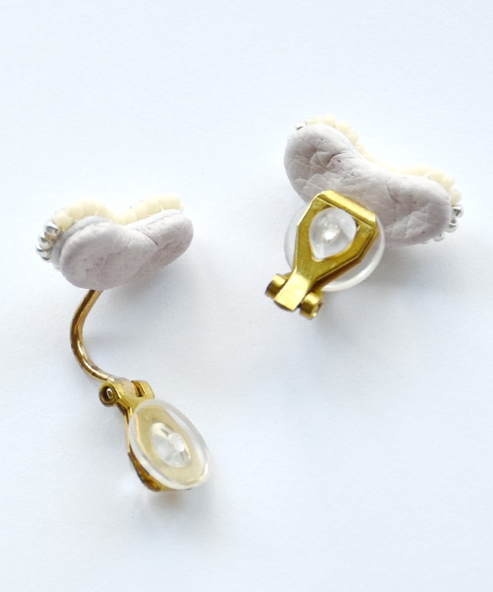 I know.  Short （White） / earring<img class='new_mark_img2' src='https://img.shop-pro.jp/img/new/icons1.gif' style='border:none;display:inline;margin:0px;padding:0px;width:auto;' />