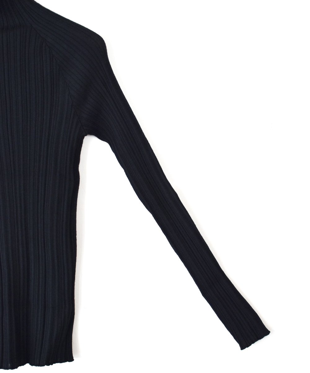WANDERUNG / High-neck Ribbed Knit（ブラック）<img class='new_mark_img2' src='https://img.shop-pro.jp/img/new/icons1.gif' style='border:none;display:inline;margin:0px;padding:0px;width:auto;' />