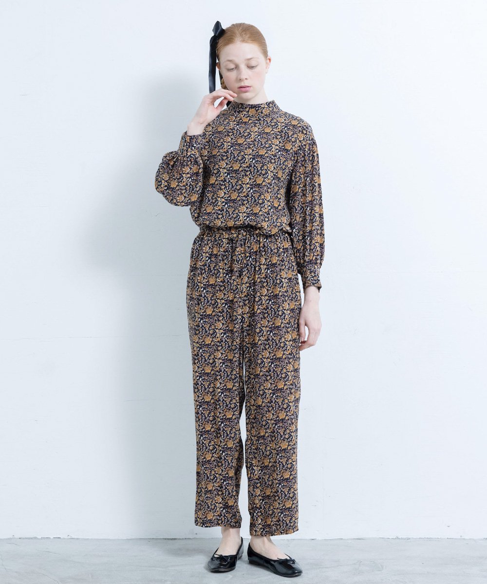 ROBE de PEAU / FLORAL PAJAMAS PANTS（WHITE）<img class='new_mark_img2' src='https://img.shop-pro.jp/img/new/icons1.gif' style='border:none;display:inline;margin:0px;padding:0px;width:auto;' />