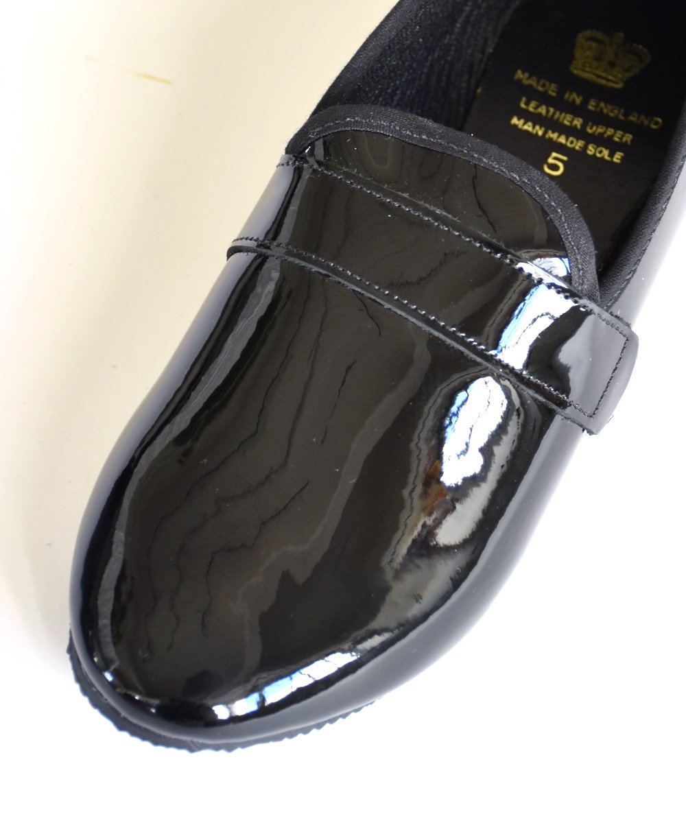 CROWN / WHOLECUT STRAP（PATENT BLACK）<img class='new_mark_img2' src='https://img.shop-pro.jp/img/new/icons52.gif' style='border:none;display:inline;margin:0px;padding:0px;width:auto;' />