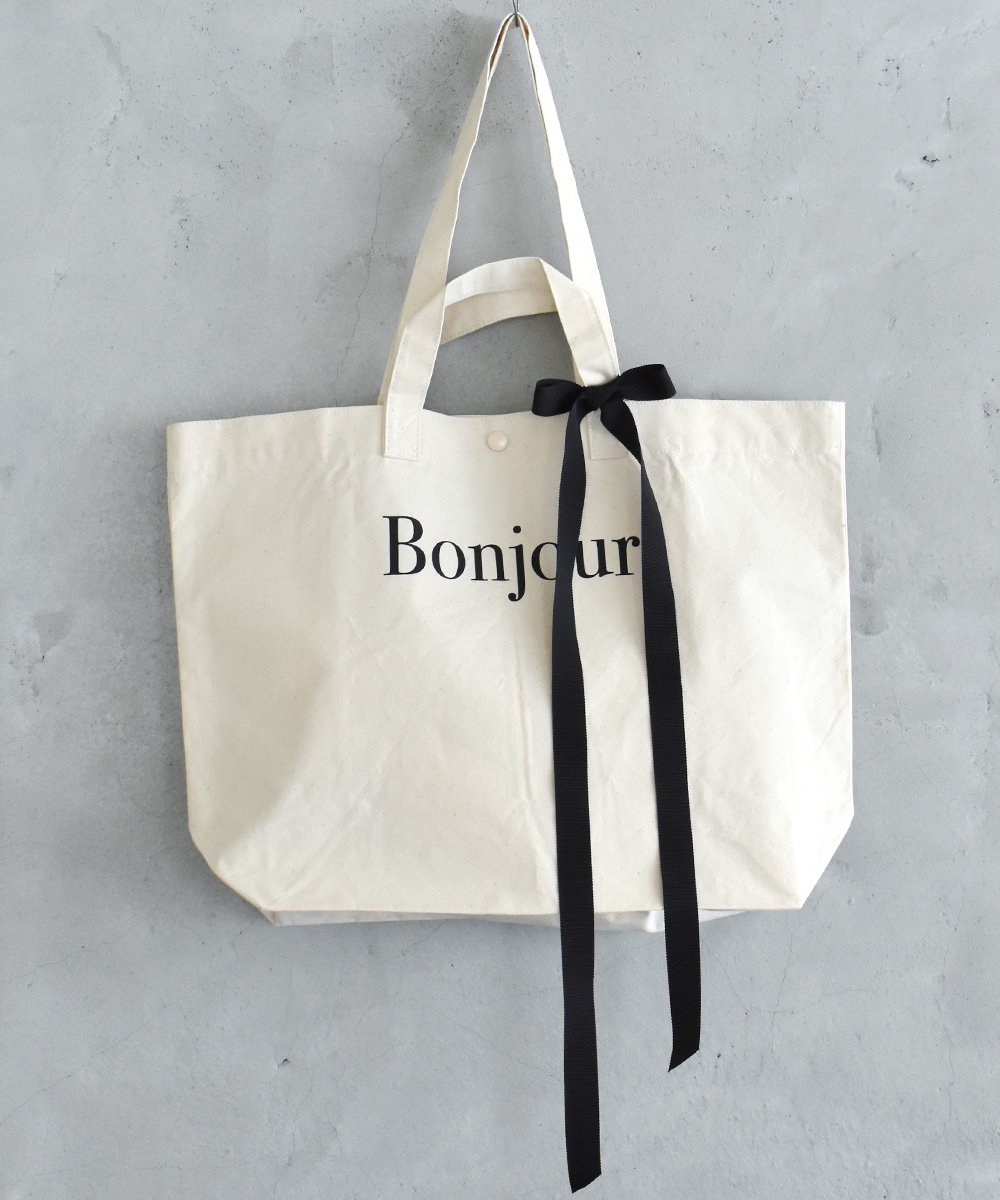 Bonjour Tote Bag（エクリュ）<img class='new_mark_img2' src='https://img.shop-pro.jp/img/new/icons1.gif' style='border:none;display:inline;margin:0px;padding:0px;width:auto;' />