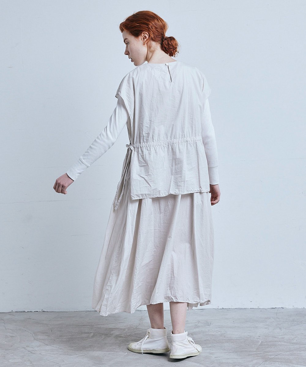DRAW STRING THEATER DRESS（GRAYISH WHITE） <img class='new_mark_img2' src='https://img.shop-pro.jp/img/new/icons1.gif' style='border:none;display:inline;margin:0px;padding:0px;width:auto;' />