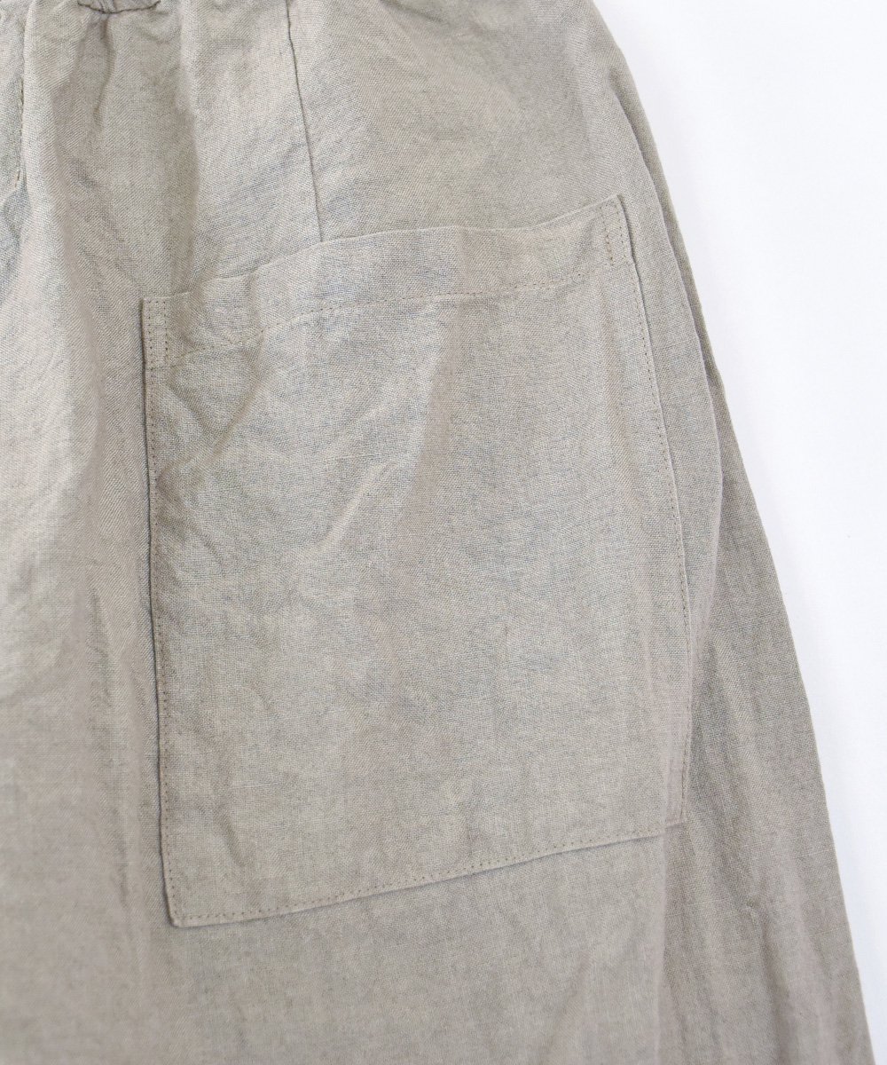 LINEN ATELIER WIDE PANTS（グレイジュ）<img class='new_mark_img2' src='https://img.shop-pro.jp/img/new/icons1.gif' style='border:none;display:inline;margin:0px;padding:0px;width:auto;' />