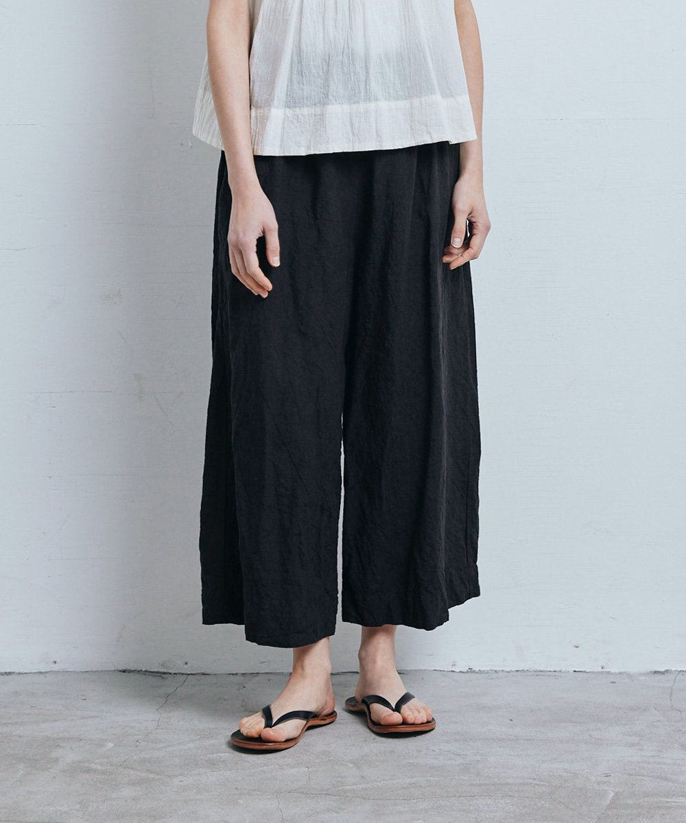LINEN ATELIER WIDE PANTS（ブラック）<img class='new_mark_img2' src='https://img.shop-pro.jp/img/new/icons1.gif' style='border:none;display:inline;margin:0px;padding:0px;width:auto;' />