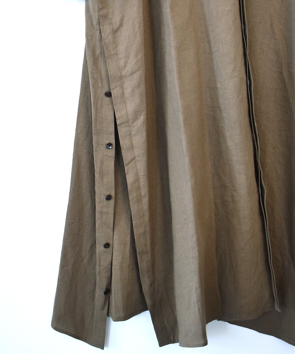 puff-sleeve shirt dress（brown olive）<img class='new_mark_img2' src='https://img.shop-pro.jp/img/new/icons1.gif' style='border:none;display:inline;margin:0px;padding:0px;width:auto;' />