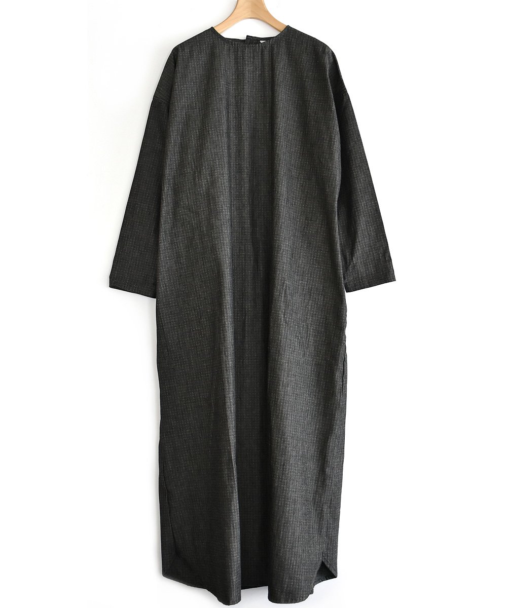 Long Smock Dress（Black）<img class='new_mark_img2' src='https://img.shop-pro.jp/img/new/icons1.gif' style='border:none;display:inline;margin:0px;padding:0px;width:auto;' />